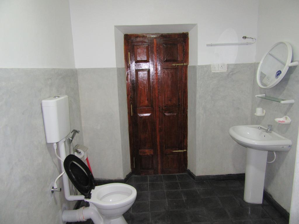 The Colonial Villa Midigama East Ngoại thất bức ảnh